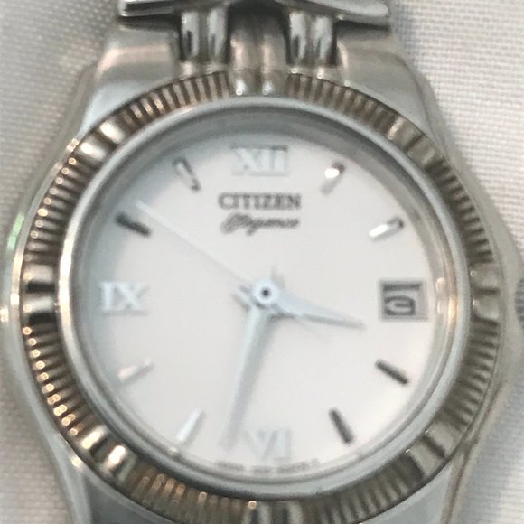 Citizens Women's Elegance Quartz watch with silver chain strap - Picture 1 of 4